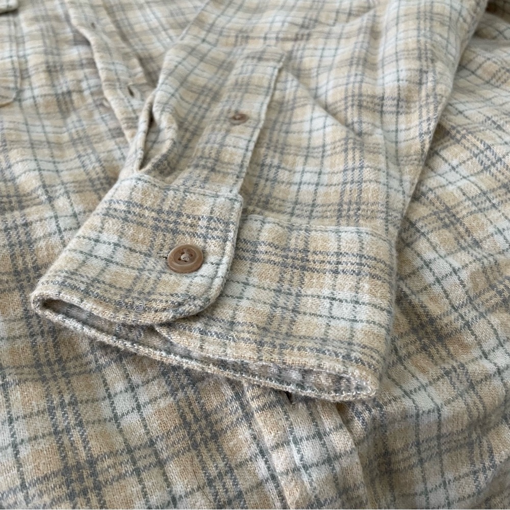 Men's Abercrombie and Fitch Beige 90s Oversized Flannel (Men’s Size M) - Picture 5 of 8